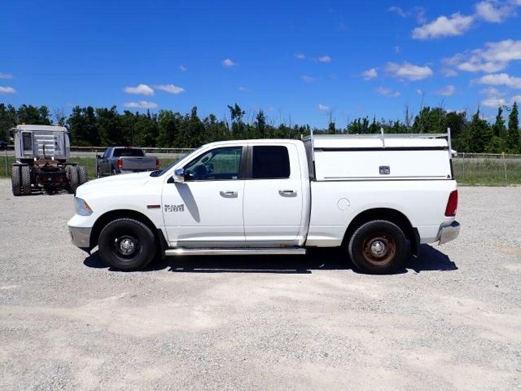 2016-dodge-1500-image-8