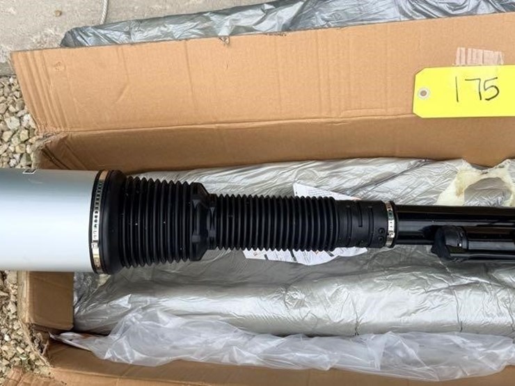 mercedes-benz-air-shock-struck-image-1