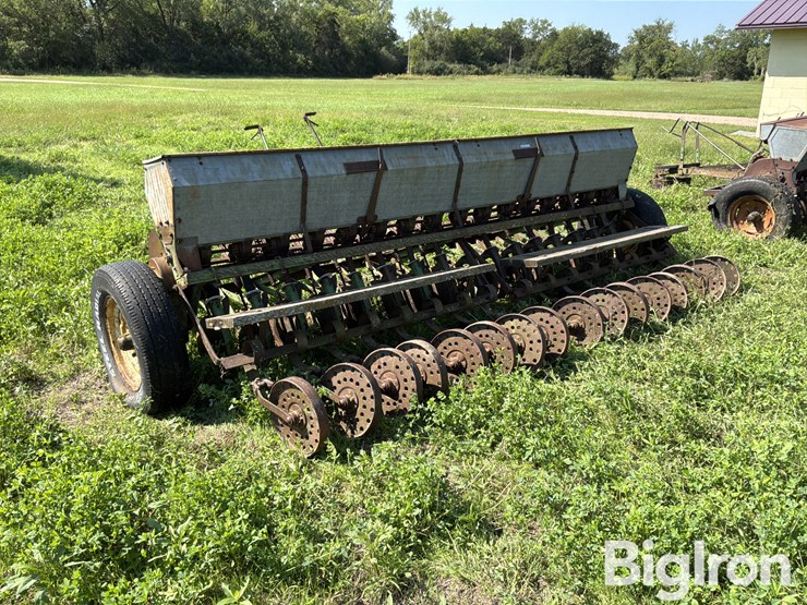 john-deere-11-image-7