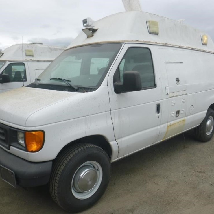 2003 FORD ECONOLINE 350