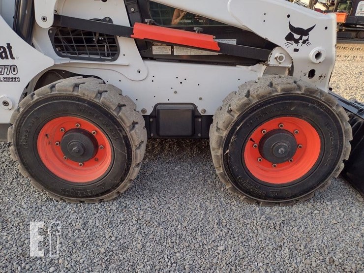 2016-bobcat-a770-image-23