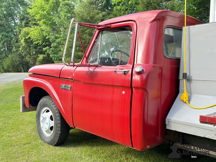 1966-ford-f350-image-14