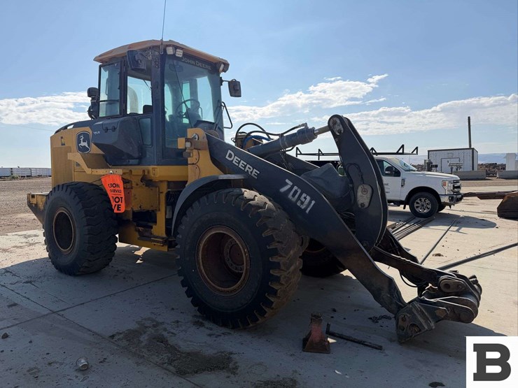 john-deere-624-image-5