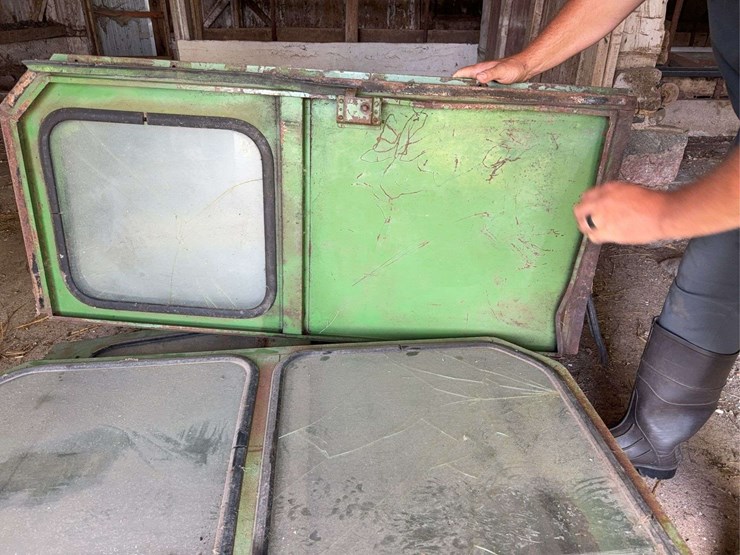 john-deere-r-image-2