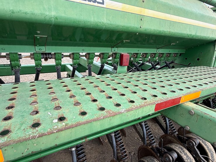 john-deere-1560-image-9