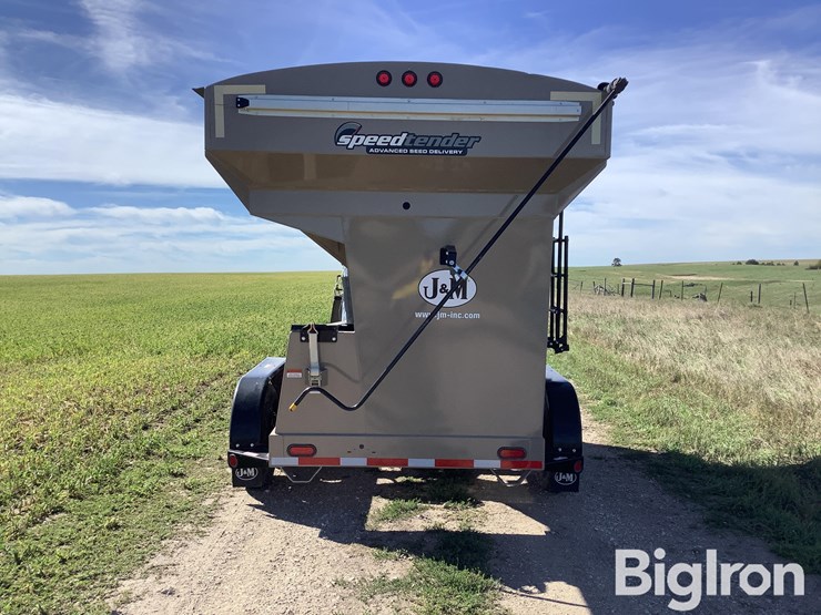 2019-j&m-ec270-image-6