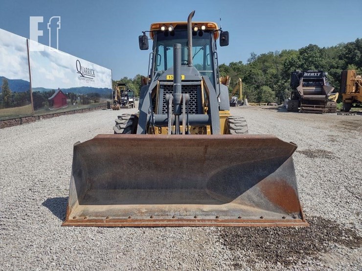2010-deere-310sj-image-2