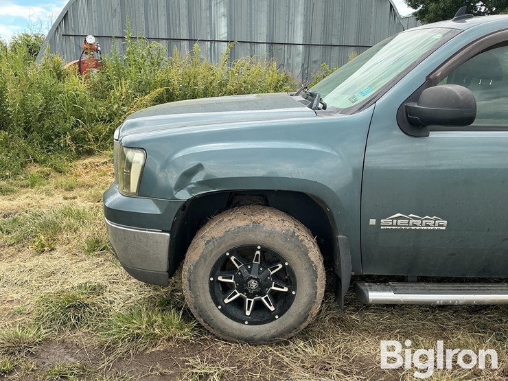 2009-gmc-1500-image-13