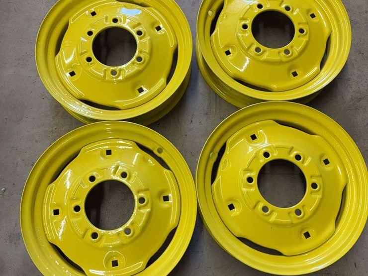 (4)-dubuque-john-deere-front-rims-image-1