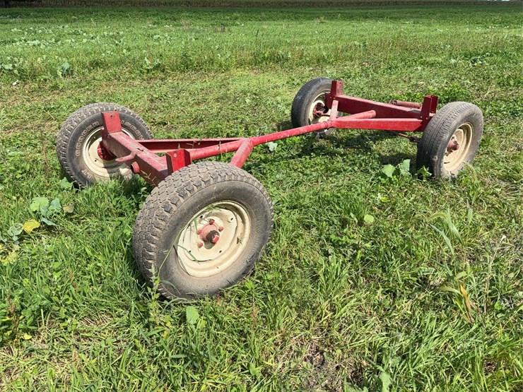 gehl-wagon-running-gear-image-1