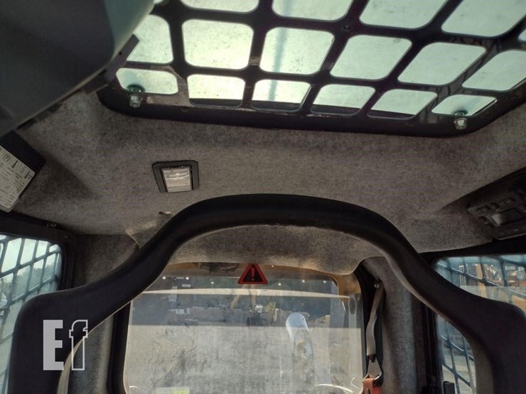 2019-deere-324g-image-9