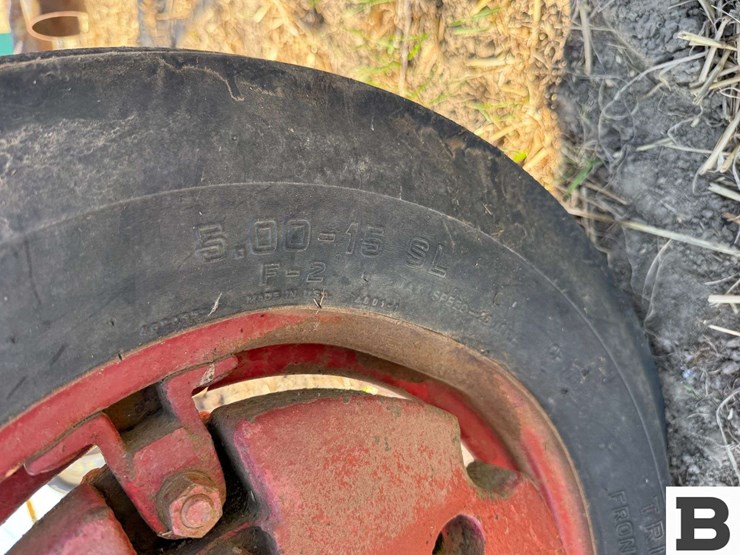 farmall-super-a-tractor-image-12