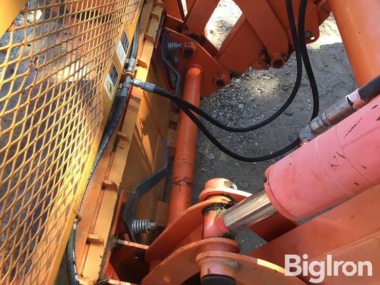 2016-kubota-m6-141-image-13