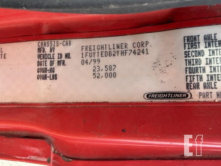 2000-freightliner-fl112-image-19