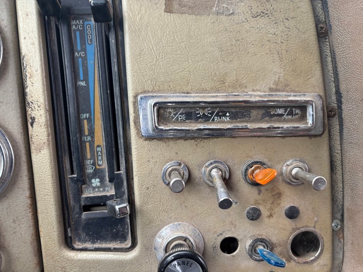1994-ford-l8000-image-53