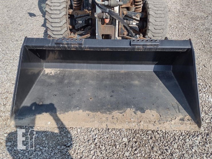 2021-bobcat-toolcat-5600-image-24