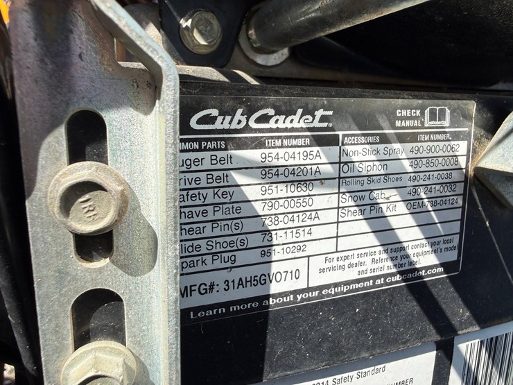 #16-•-cub-cadet-zx-30"-snow-blower-1i039b40077-inv#4519-image-12