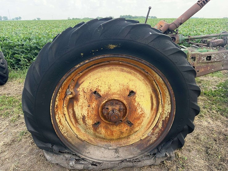 john-deere-a-image-13