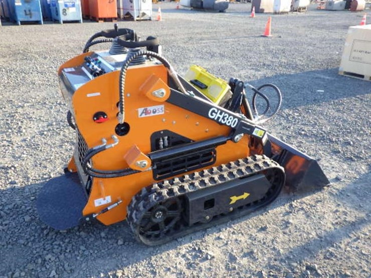 2026-aboss-gh380-skid-steer-tracked-loader-image-3