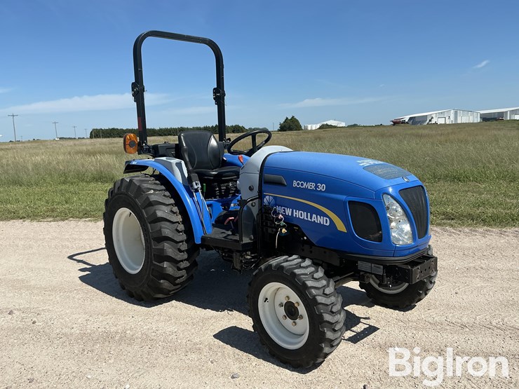 new-holland-boomer-30-image-3
