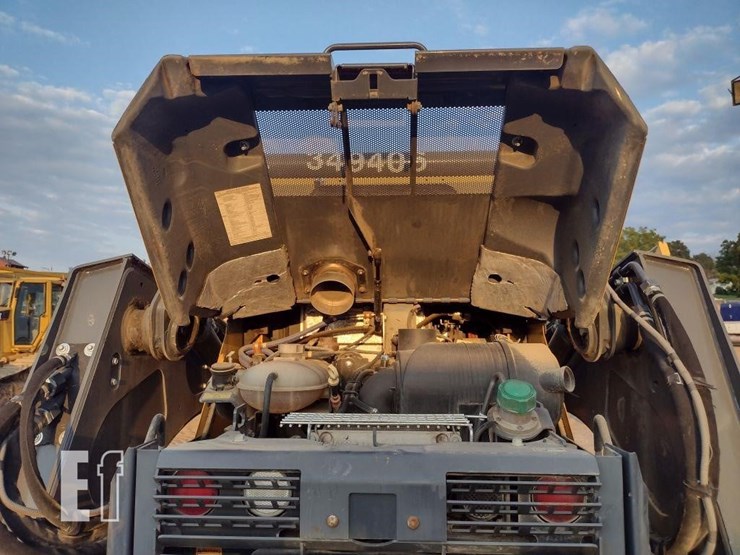 2019-deere-332g-image-23