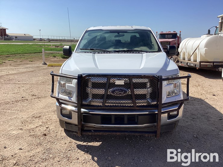 2017-ford-f150-xlt-image-2