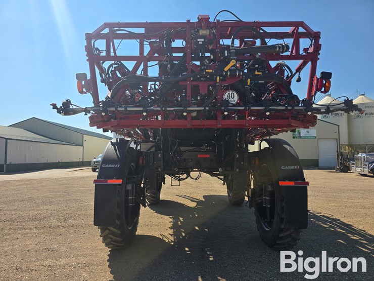 2019-case-ih-trident-5550-image-6