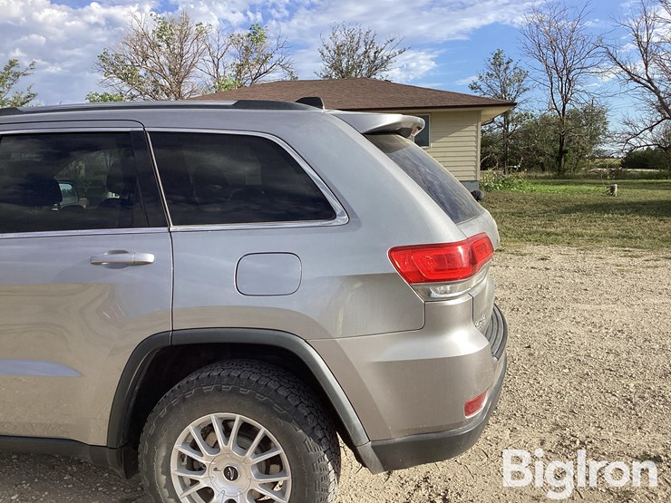 2014-jeep-grand-cherokee-laredo-image-12