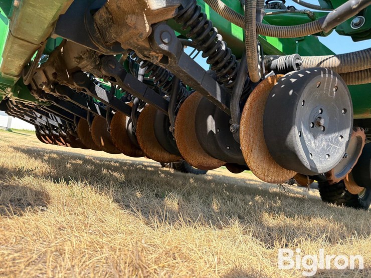 2019-john-deere-1890-image-16
