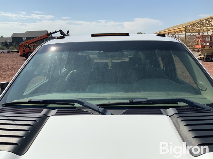 2012-chevrolet-silverado-3500-image-11