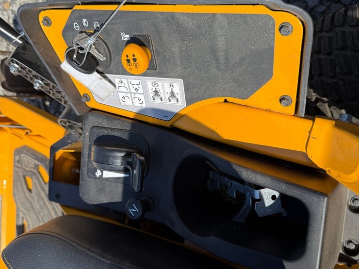 #11-•-cub-cadet-zt1-zero-turn-mower-1a03rh50167-inv#4518-image-20