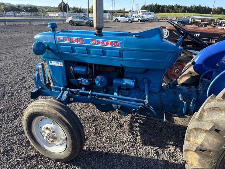 ford-3000-image-12