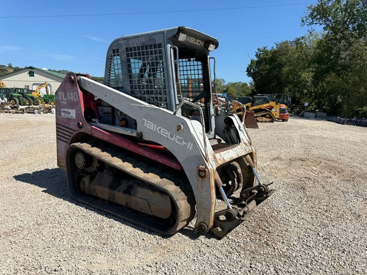 2005-takeuchi-tl140-image-6