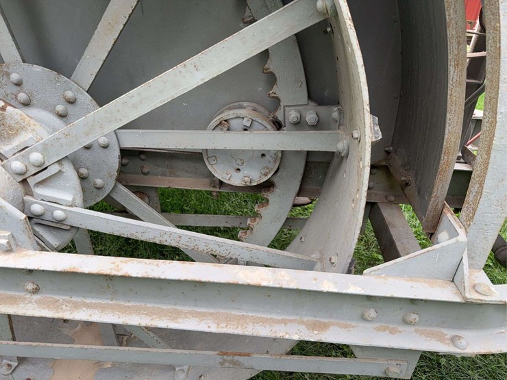 big-bull-tractor-image-16