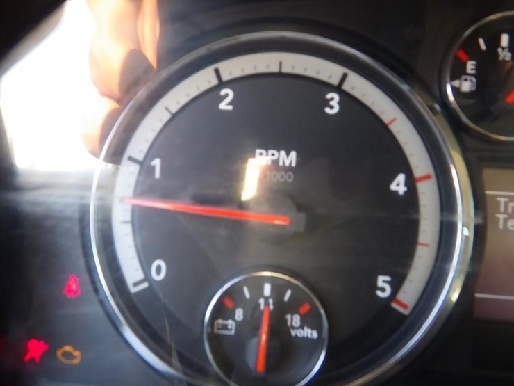 2012-dodge-2500-image-43