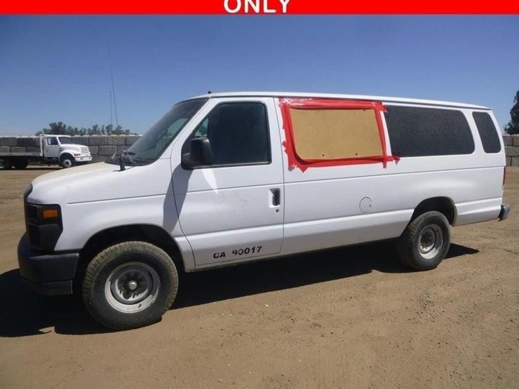 2008-ford-e350-image-1