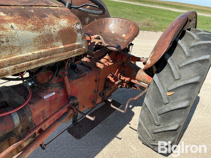 1944-ford-tractor-image-15