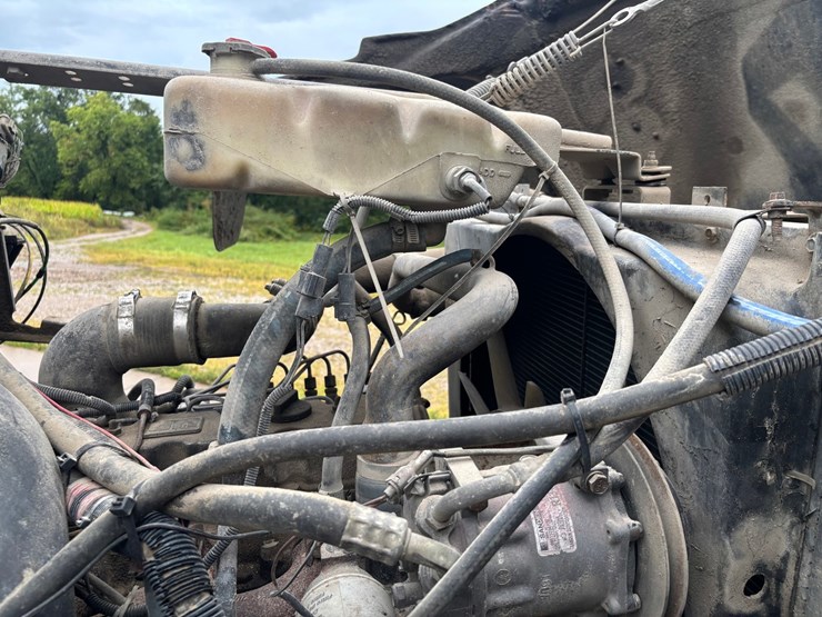 1994-ford-l8000-image-34