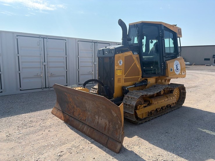 2021-deere-450k-image-1