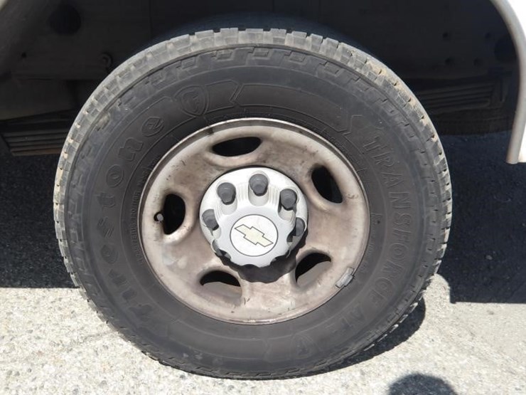2005-chevrolet-silverado-2500-image-6