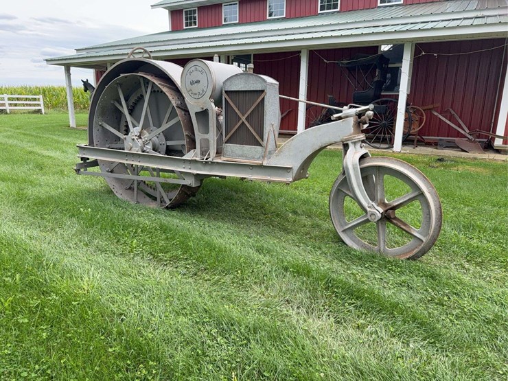 big-bull-tractor-image-2