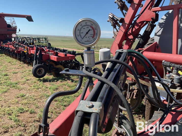case-ih-2800-image-13