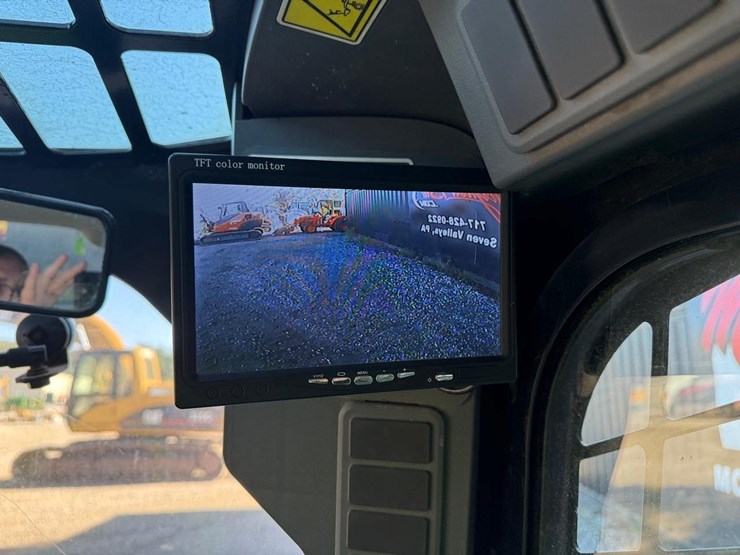2012-caterpillar-246c-image-21