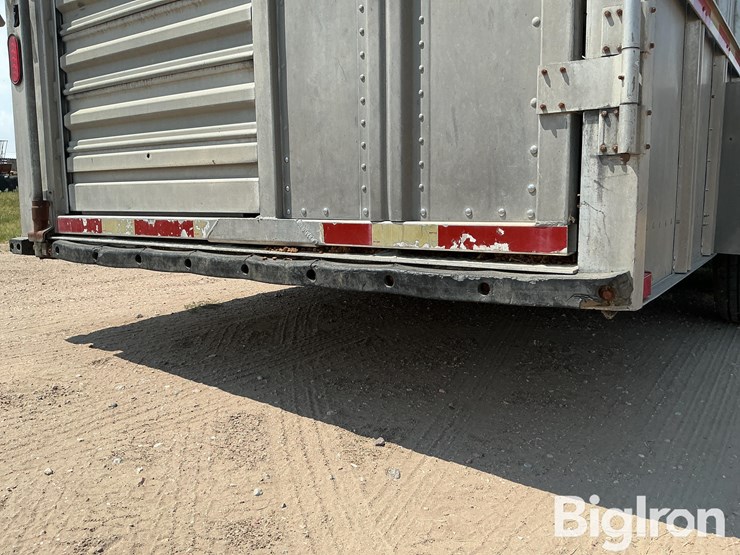 1998-wilson-livestock-trailer-image-16