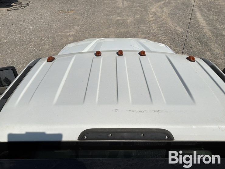 2017-ford-f550-xl-image-13