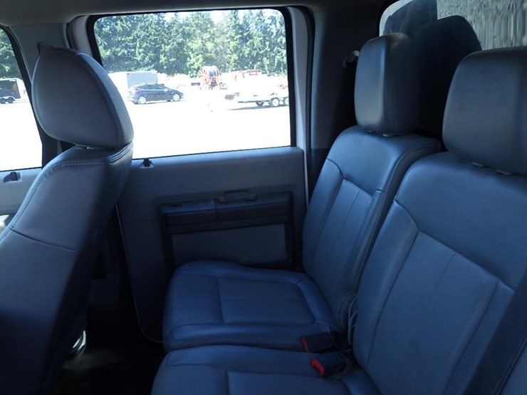 2015-ford-f550-image-32