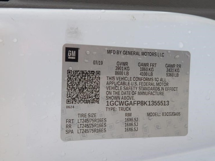 2019-chevrolet-express-2500-image-24