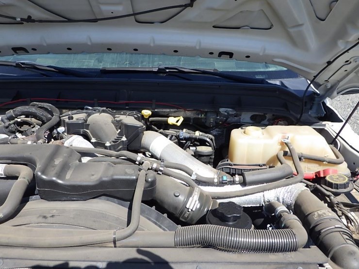 2015-ford-f550-image-28
