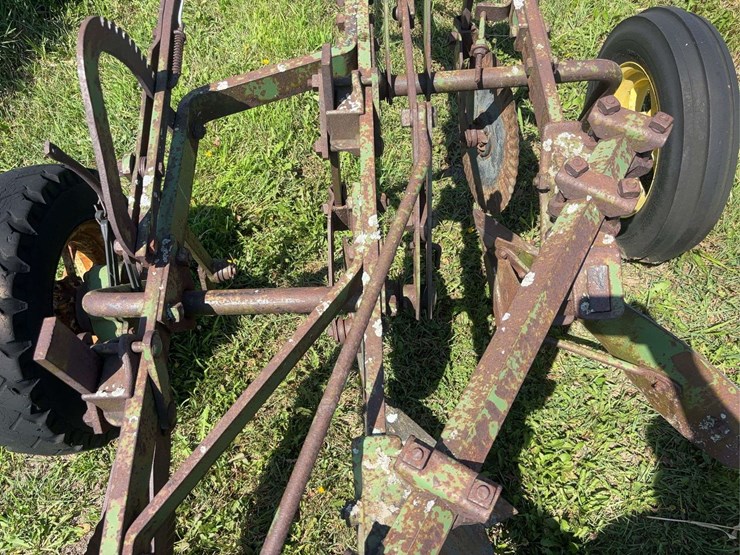 john-deere-14-image-36
