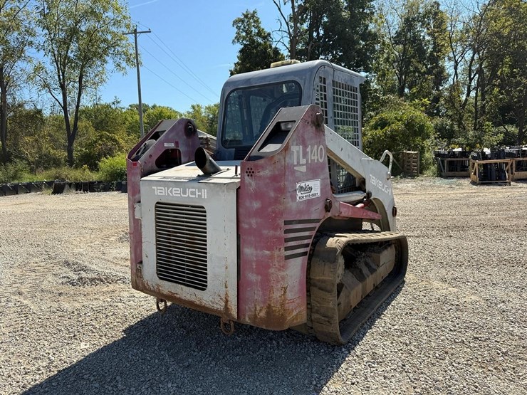 2005-takeuchi-tl140-image-4